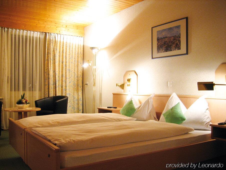 Hotel Bernerhof Grindelwald Room photo